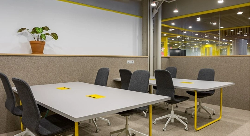 Sala de trabajo en grupo